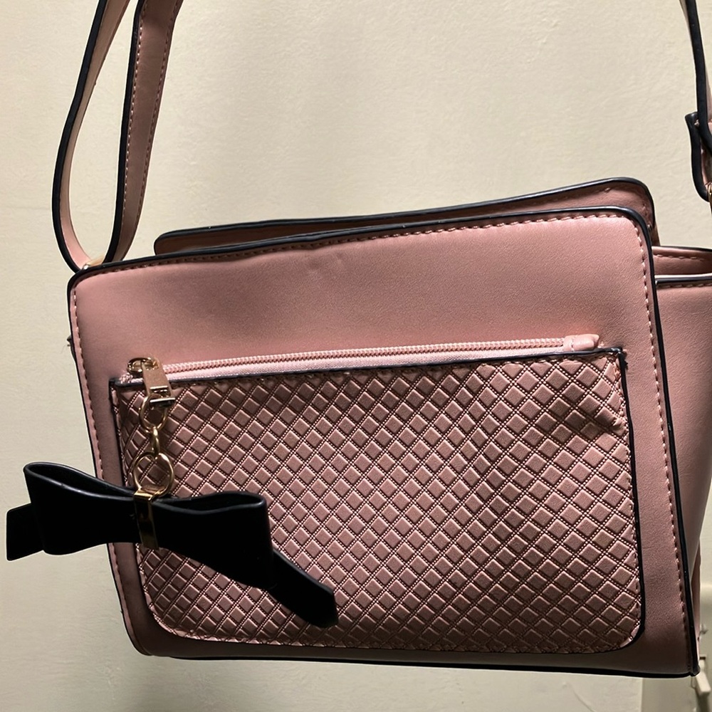 Elegant Pink Quilted Shoulder Bag